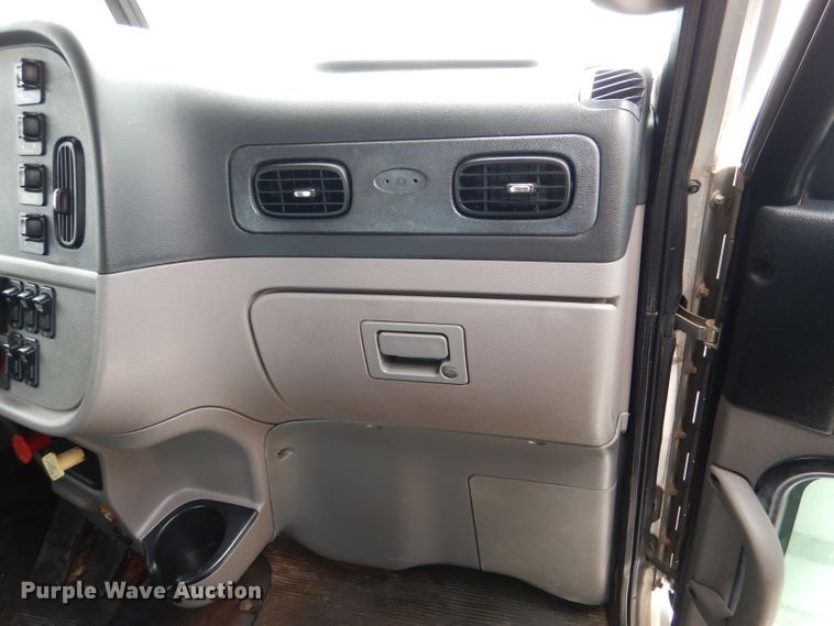 image for item DL8015 2012 Peterbilt 367  semi truck