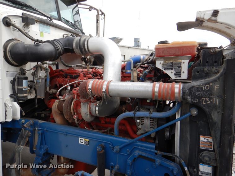 image for item DL8015 2012 Peterbilt 367  semi truck