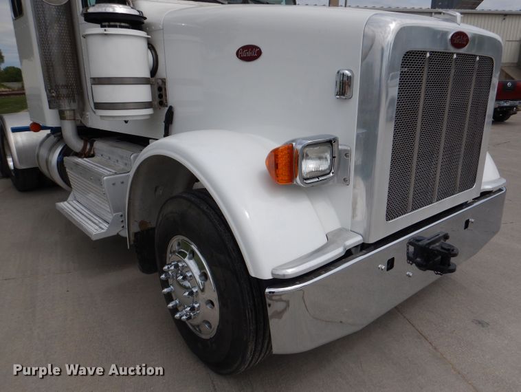 image for item DL8015 2012 Peterbilt 367  semi truck