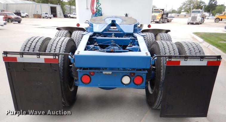 image for item DL8015 2012 Peterbilt 367  semi truck