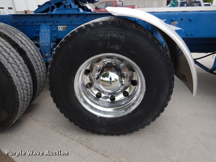 image for item DL8015 2012 Peterbilt 367  semi truck