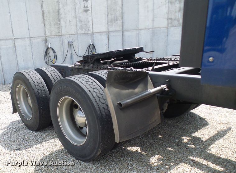 image for item DN6748 2012 International ProStar  truck tractor