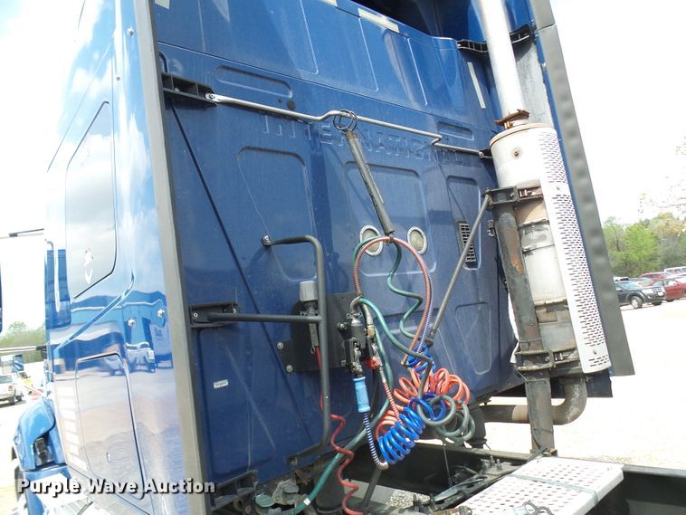 image for item DN6748 2012 International ProStar  truck tractor