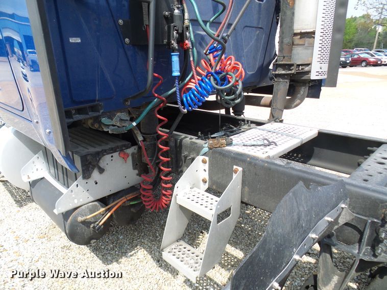 image for item DN6748 2012 International ProStar  truck tractor