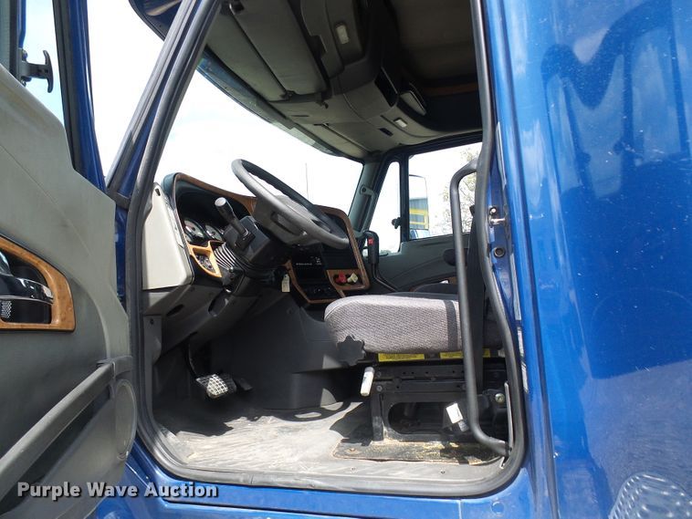 image for item DN6748 2012 International ProStar  truck tractor