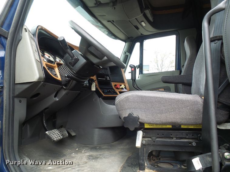 image for item DN6748 2012 International ProStar  truck tractor