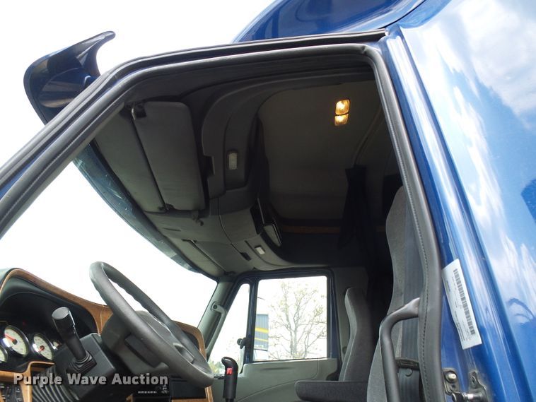 image for item DN6748 2012 International ProStar  truck tractor