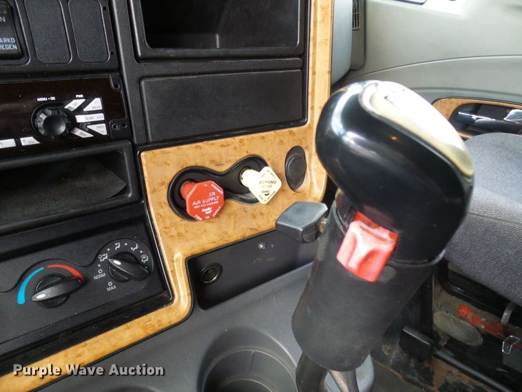 image for item DN6748 2012 International ProStar  truck tractor