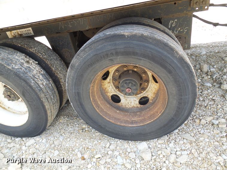 image for item DN6751 2002 Trailmobile  dry van trailer