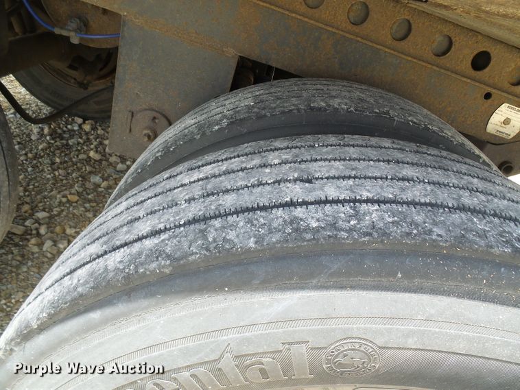 image for item DN6751 2002 Trailmobile  dry van trailer