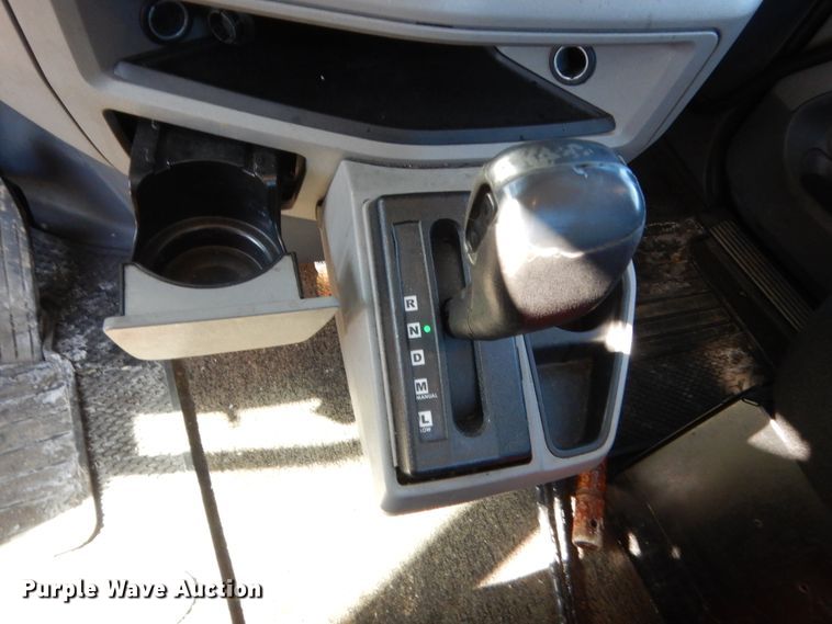 image for item ET9187 2016 Peterbilt 579  semi truck