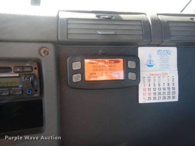 image for item ET9191 2017 Freightliner Cascadia 125  semi truck