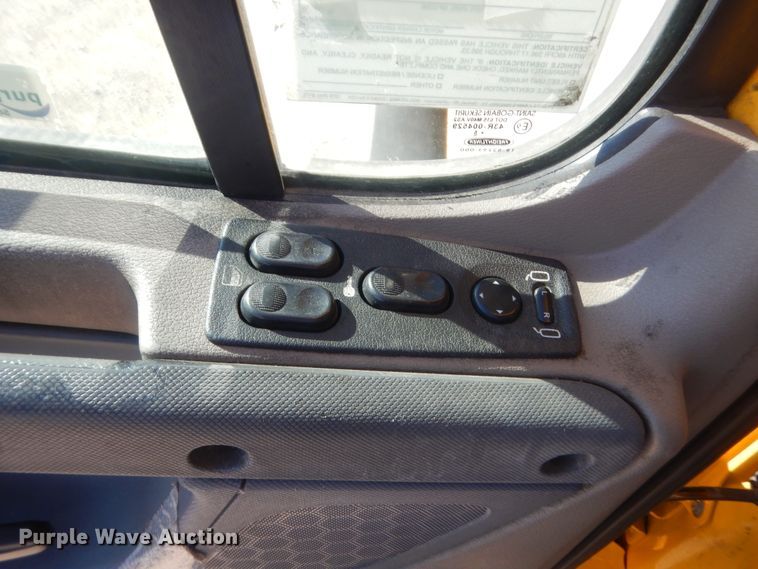 image for item ET9192 2016 Freightliner Cascadia 125  semi truck