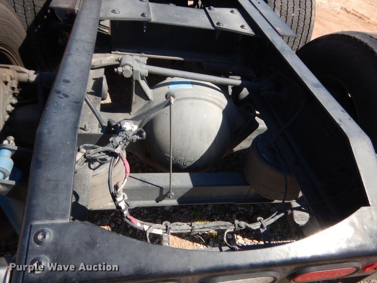 image for item ET9194 2019 Peterbilt 579  semi truck