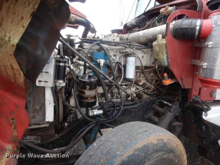 image for item ET9205 1985 Kenworth W900  semi truck
