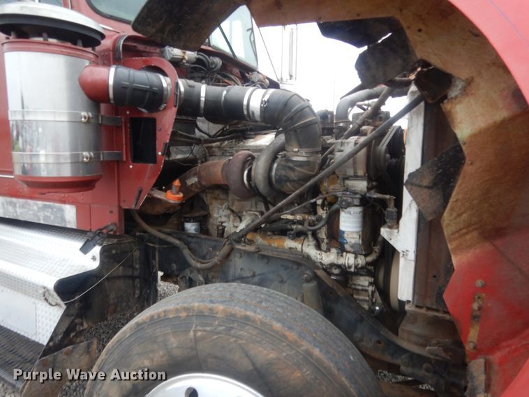 image for item ET9205 1985 Kenworth W900  semi truck