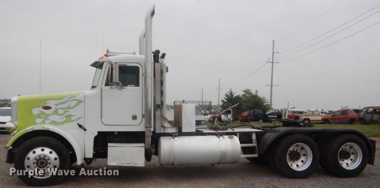 image for item ET9207 1993 Peterbilt 378  semi truck