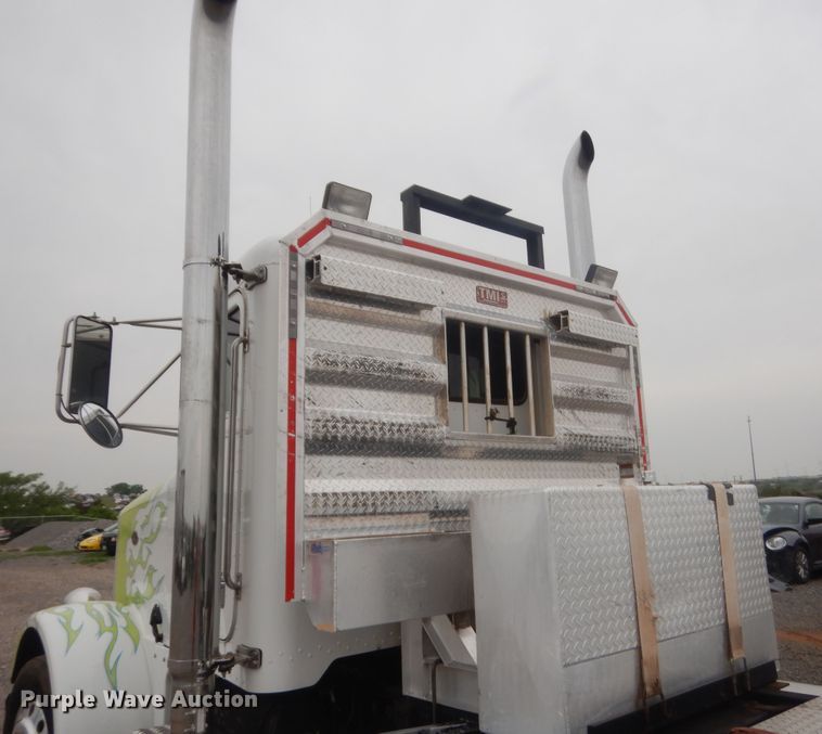image for item ET9207 1993 Peterbilt 378  semi truck