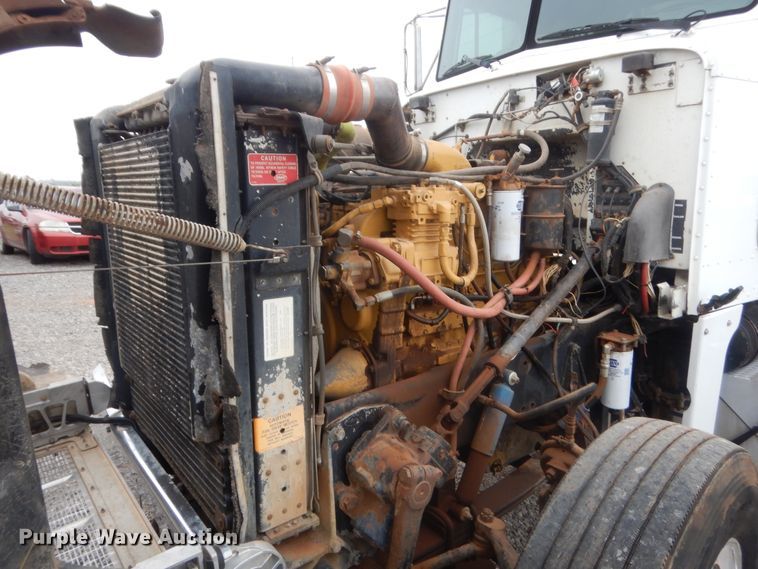 image for item ET9207 1993 Peterbilt 378  semi truck