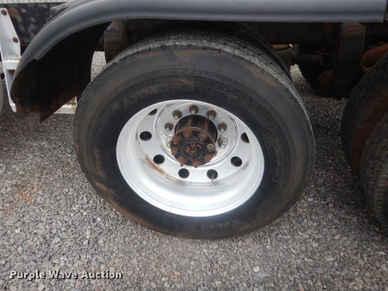 image for item ET9207 1993 Peterbilt 378  semi truck