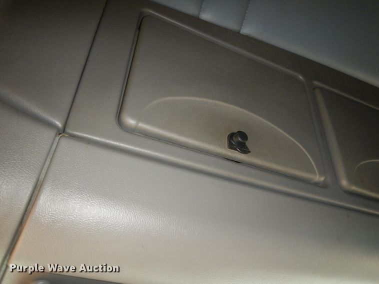 image for item FI9027 2011 Kenworth T700  semi truck