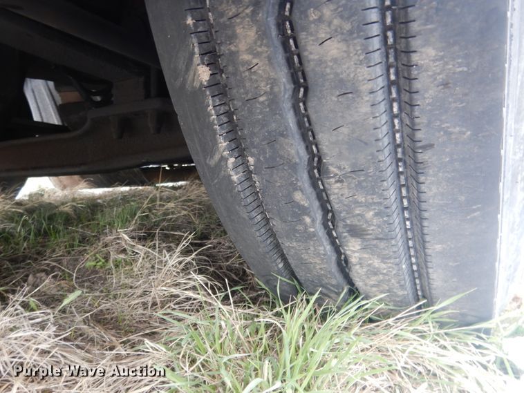 image for item FI9027 2011 Kenworth T700  semi truck