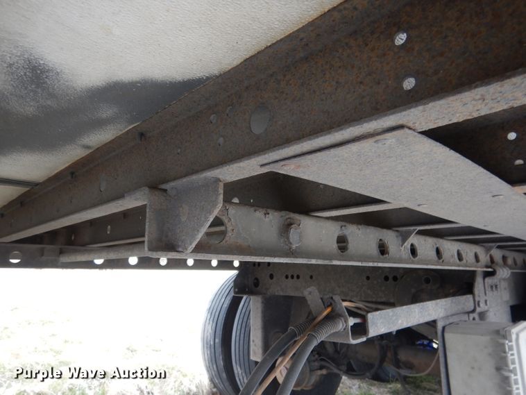 image for item FI9028 2005 Utility Trailer  refrigerated van trailer