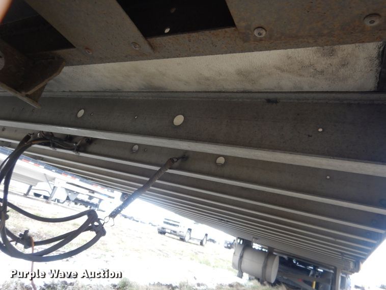 image for item FI9028 2005 Utility Trailer  refrigerated van trailer