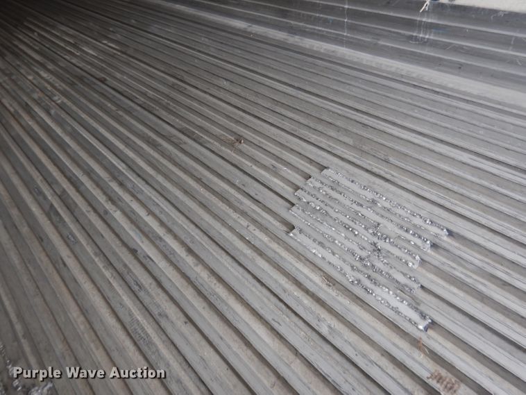 image for item FI9028 2005 Utility Trailer  refrigerated van trailer