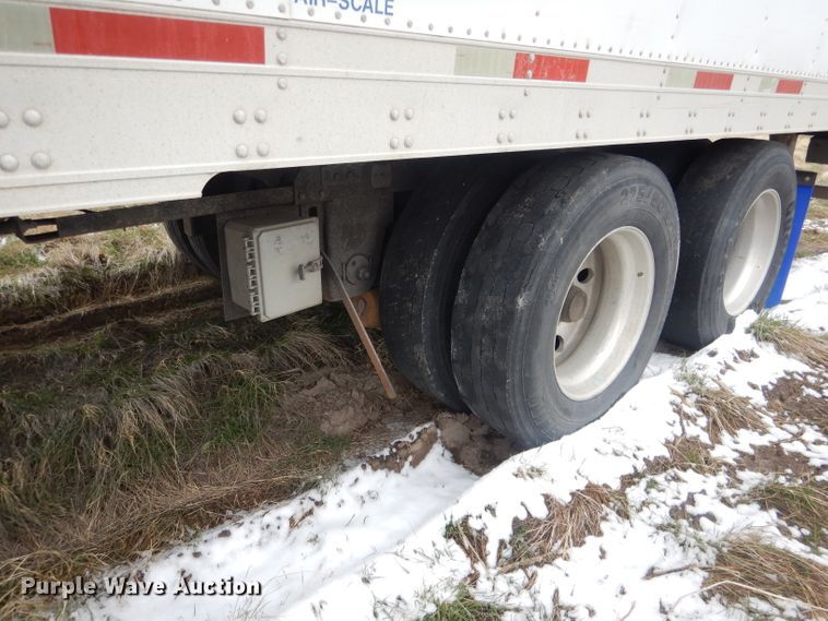 image for item FI9028 2005 Utility Trailer  refrigerated van trailer