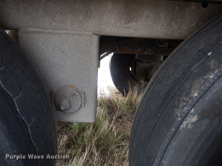 image for item FI9028 2005 Utility Trailer  refrigerated van trailer