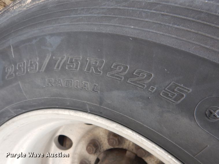 image for item FI9028 2005 Utility Trailer  refrigerated van trailer