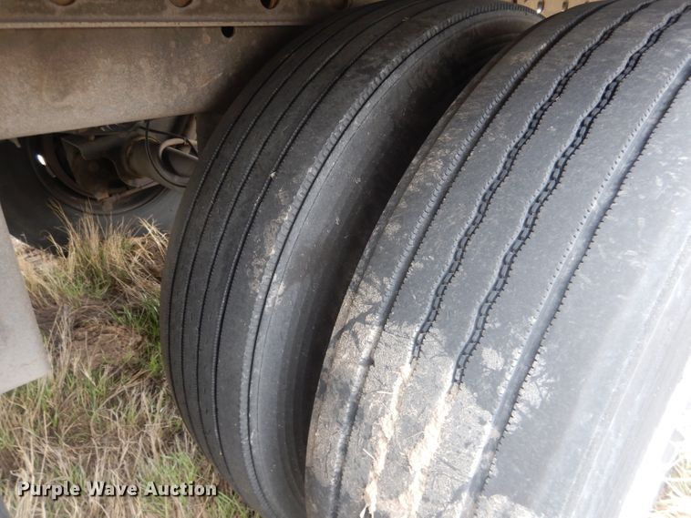 image for item FI9028 2005 Utility Trailer  refrigerated van trailer