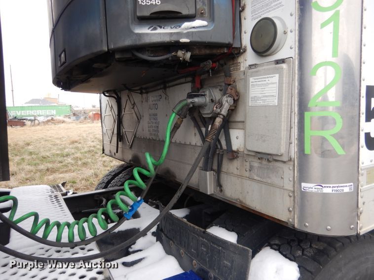 image for item FI9028 2005 Utility Trailer  refrigerated van trailer