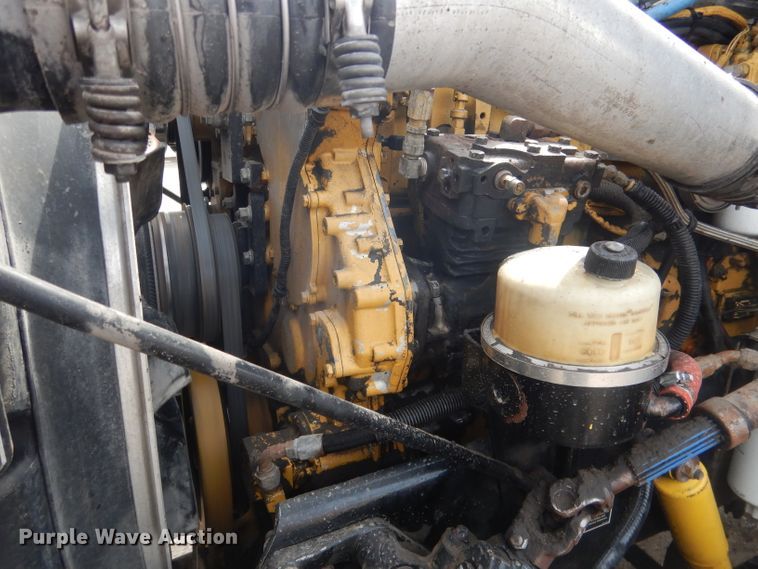 image for item FI9036 2009 Peterbilt 387  semi truck