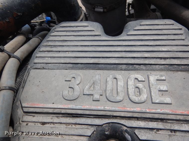 image for item FI9036 2009 Peterbilt 387  semi truck