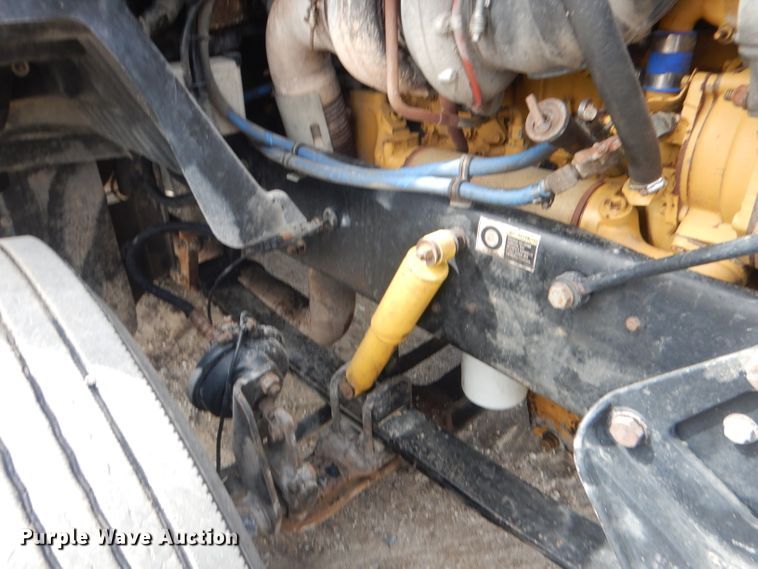 image for item FI9036 2009 Peterbilt 387  semi truck