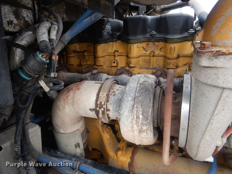 image for item FI9036 2009 Peterbilt 387  semi truck