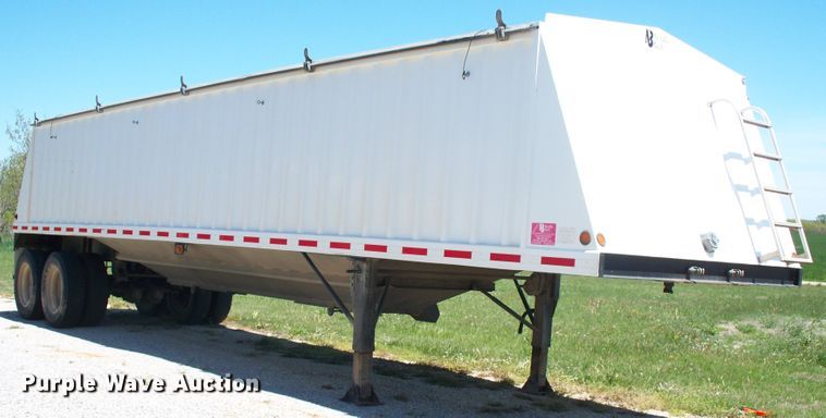 image for item GQ9587 2006 Neville  grain trailer