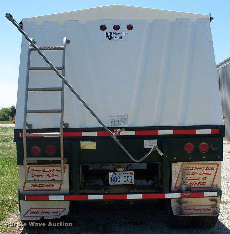 image for item GQ9587 2006 Neville  grain trailer