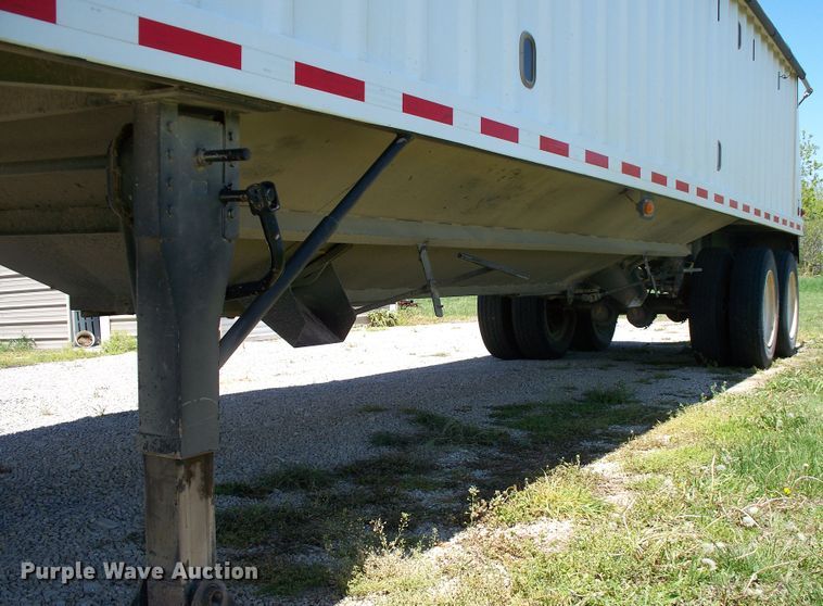 image for item GQ9587 2006 Neville  grain trailer