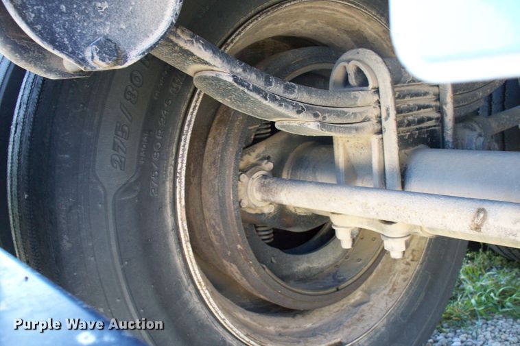 image for item GQ9587 2006 Neville  grain trailer