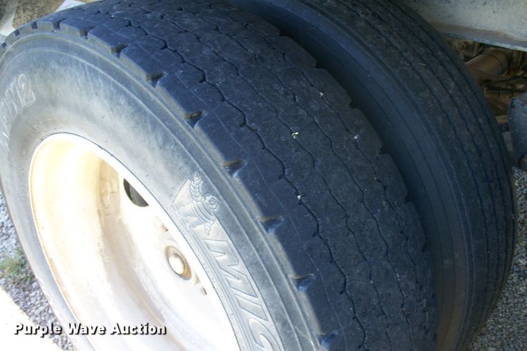 image for item GQ9587 2006 Neville  grain trailer