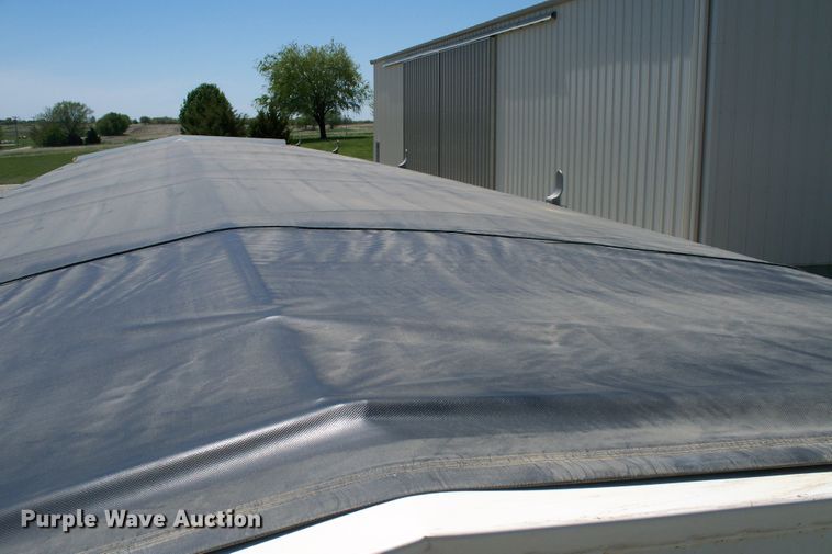 image for item GQ9587 2006 Neville  grain trailer