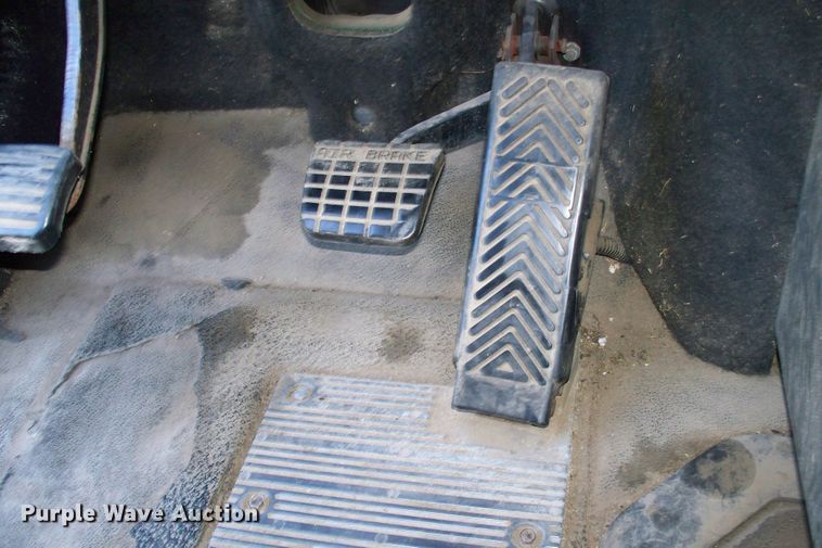 image for item GQ9588 1993 Mack CH613  semi truck