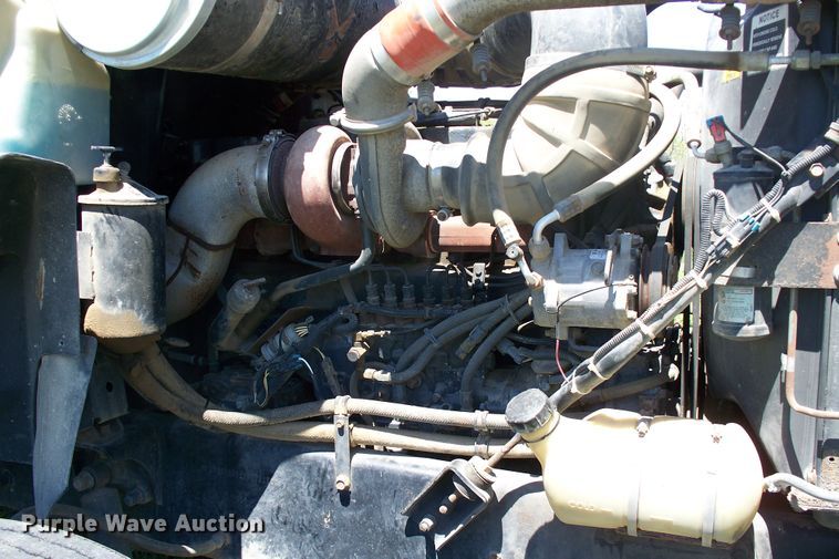 image for item GQ9588 1993 Mack CH613  semi truck