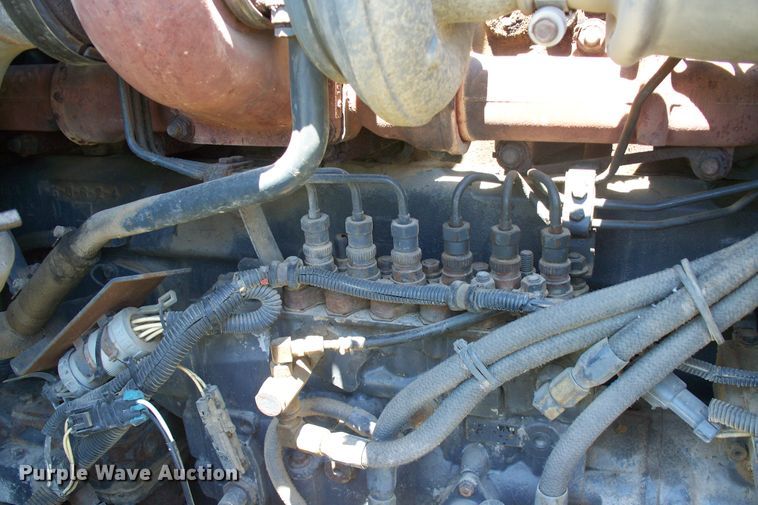 image for item GQ9588 1993 Mack CH613  semi truck