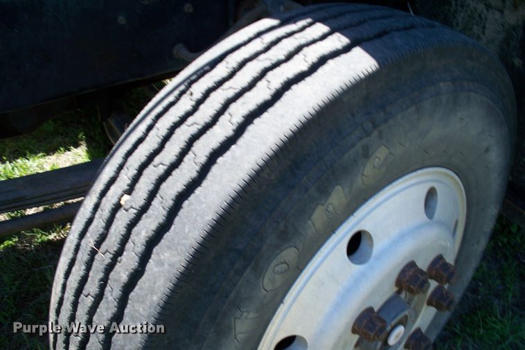 image for item GQ9588 1993 Mack CH613  semi truck