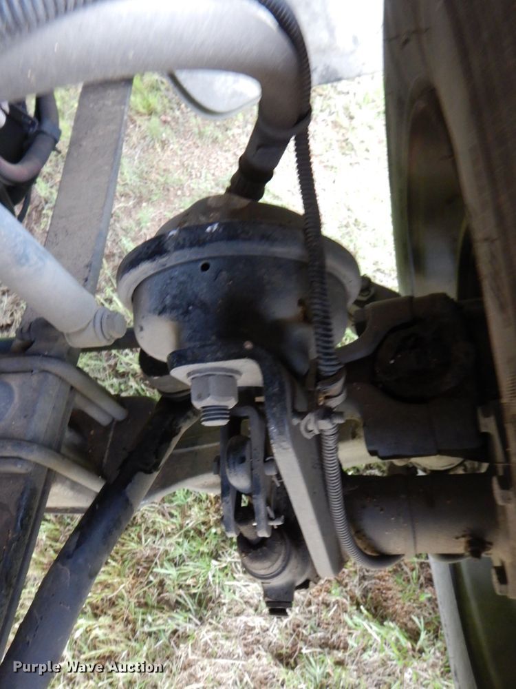 image for item HL9445 2010 Freightliner M2  semi truck