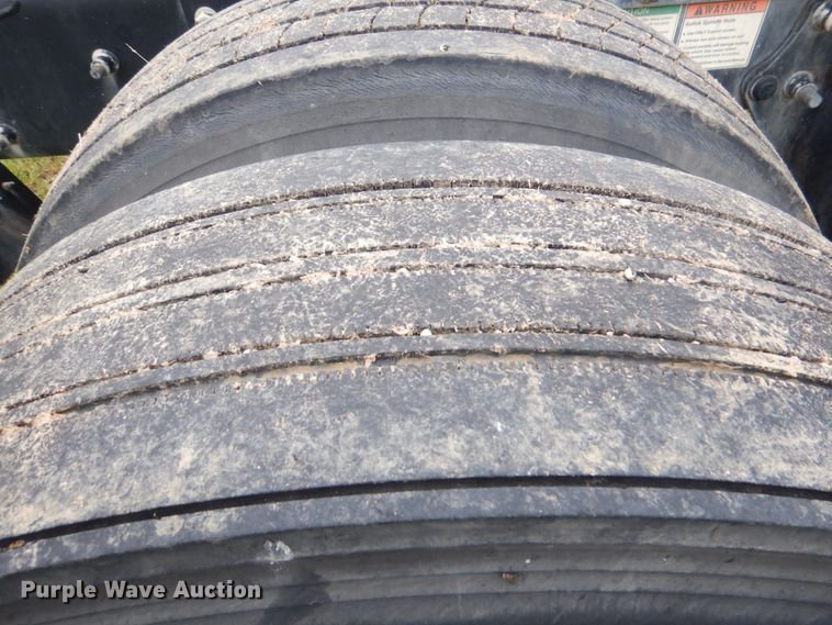 image for item HL9445 2010 Freightliner M2  semi truck